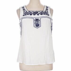 NEW WITH TAGS Embroidered White Tank Top with Navy Detail Women's Top size 1XL